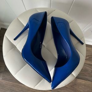 Sexy Blue Aldo Patent pumps